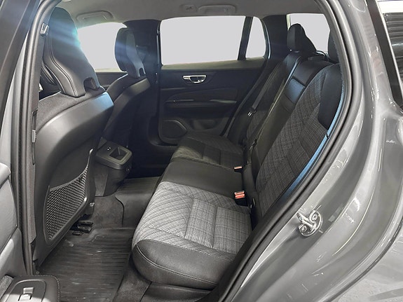 Volvo V60 9 of 21