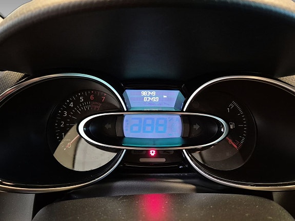 Renault Clio 12 of 12
