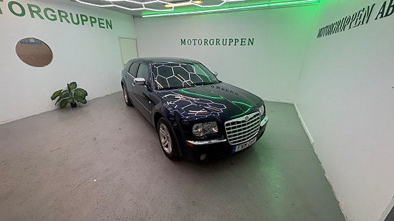 Chrysler 300C 10 of 19