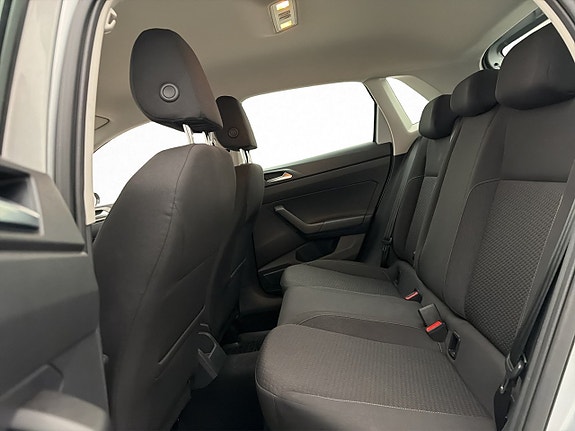 Volkswagen Polo 17 of 28