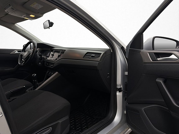 Volkswagen Polo 15 of 28