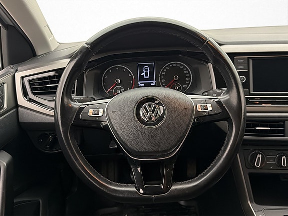 Volkswagen Polo 19 of 28