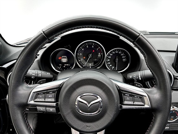 Mazda MX-5 8 of 15