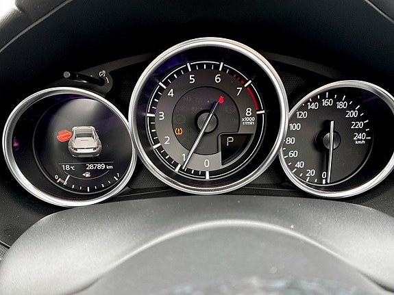Mazda MX-5 9 of 15