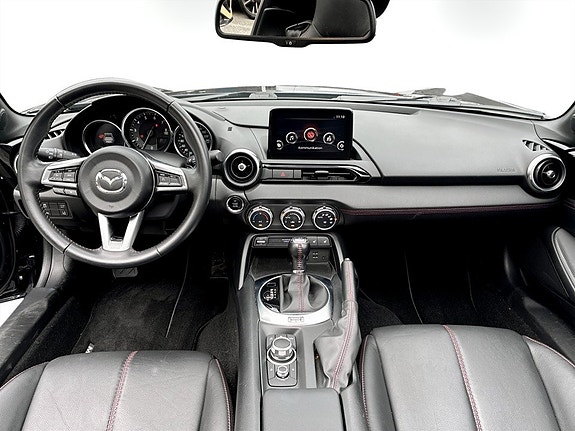 Mazda MX-5 7 of 15