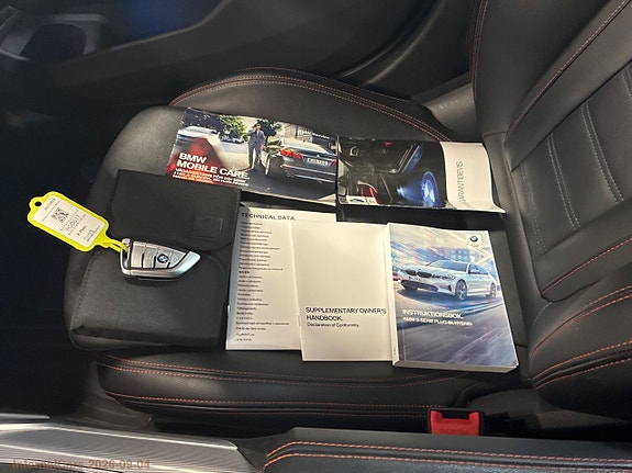 BMW 330e 19 of 19