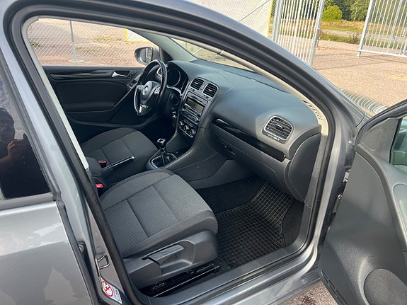 Volkswagen Golf I 11 of 29