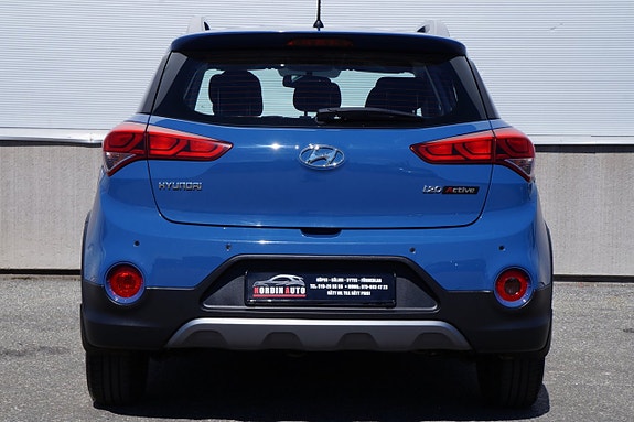 Hyundai i20 5 of 18