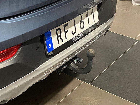 Volvo V40 Cross Country 4 of 19