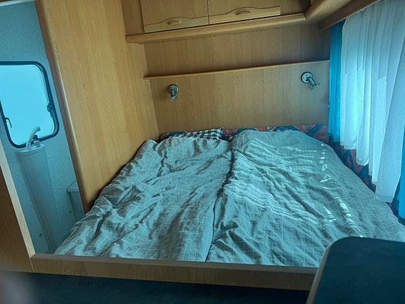 Adria Unica 502 up 6 of 9