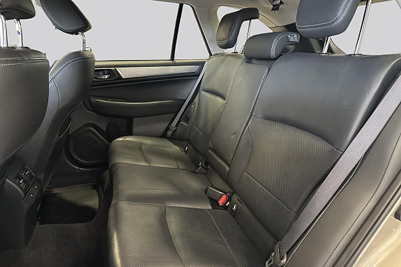 Subaru Outback 9 of 25
