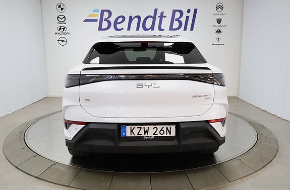 BYD Sealion 7 8 of 30