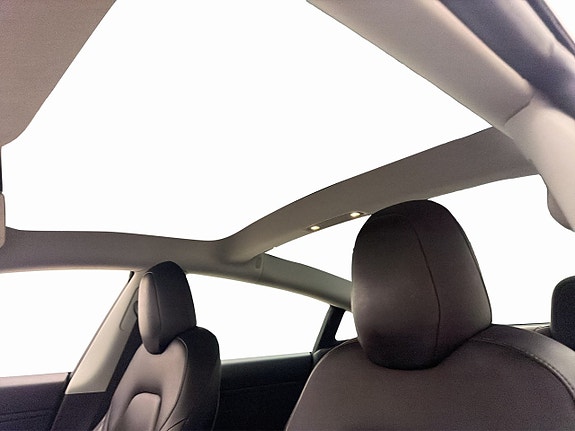 Tesla Model 3 17 of 30