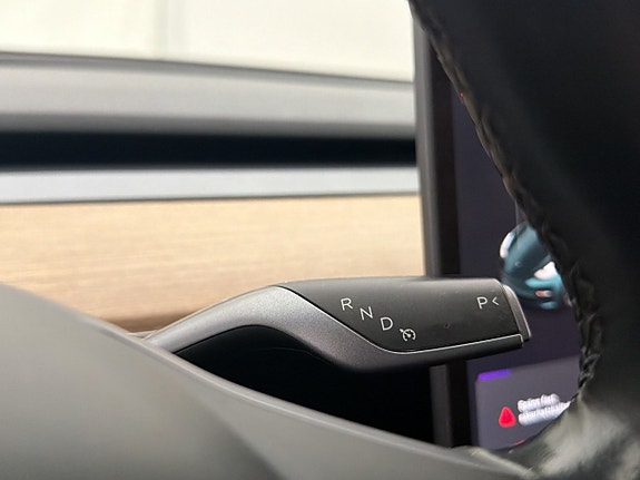 Tesla Model 3 29 of 30