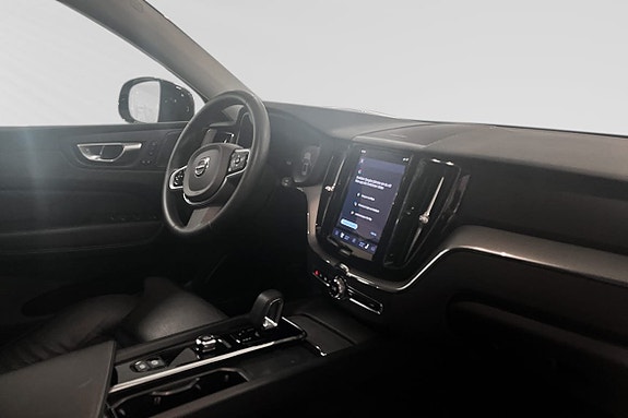 Volvo XC60 6 of 8