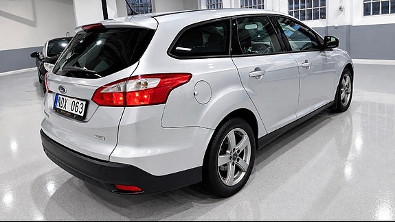 Ford Focus 3 of 13