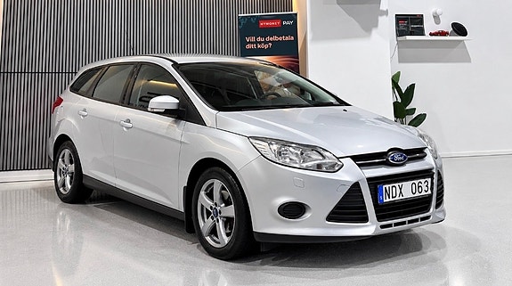 Ford Focus 2 of 13