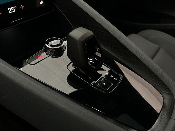 Polestar 2 28 of 30