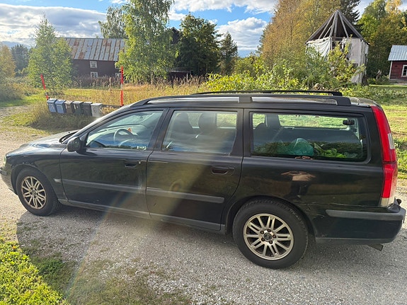 Volvo V70 5 of 5