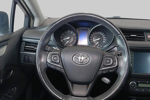 Toyota Avensis 9 of 10