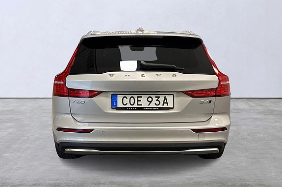 Volvo V60 Cross Country 5 of 20