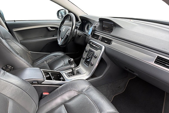 Volvo V70 21 of 30