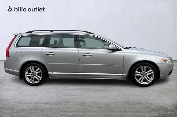 Volvo V70 7 of 30