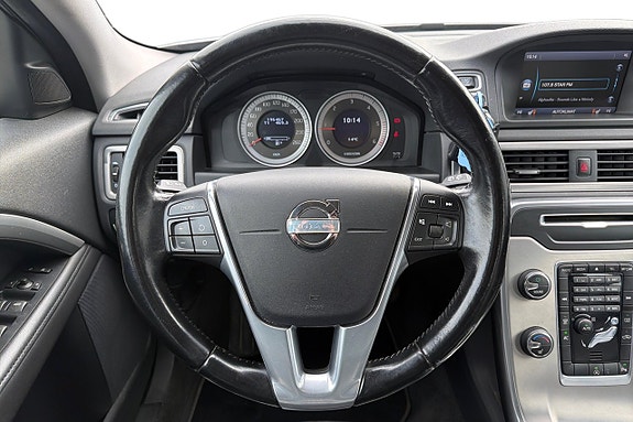 Volvo V70 13 of 30
