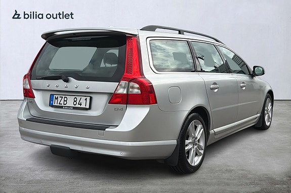 Volvo V70 6 of 30