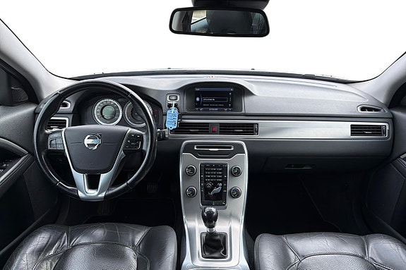 Volvo V70 12 of 30