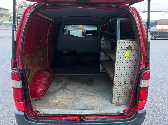 Toyota HiAce 8 of 9