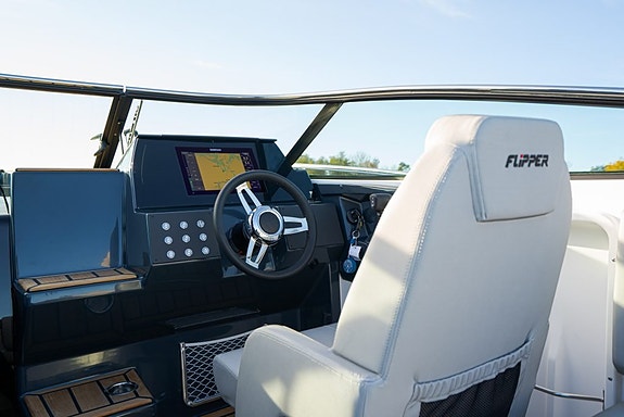 Flipper 650 DC Mercury F150 EFI Höstkampanj 4 of 6