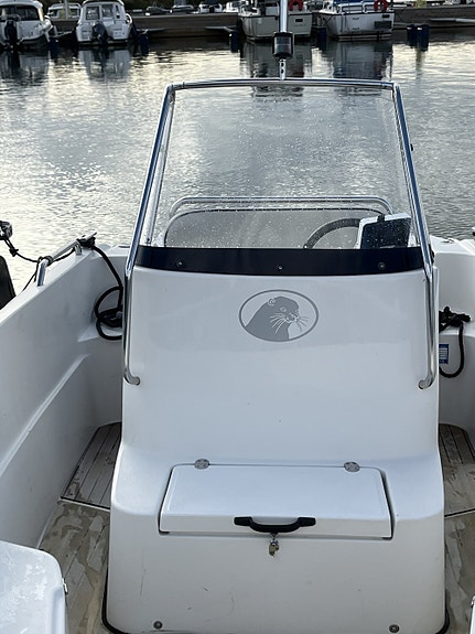 Uttern S55 Exclusive Mercruiser 135 hk 2006 2 of 8