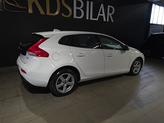 Volvo V40 4 of 12