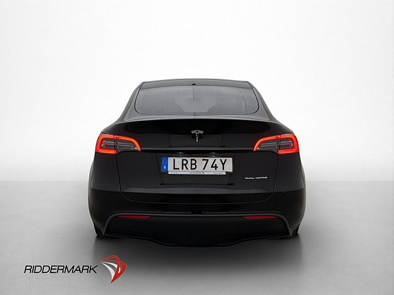 Tesla Model Y 6 of 30