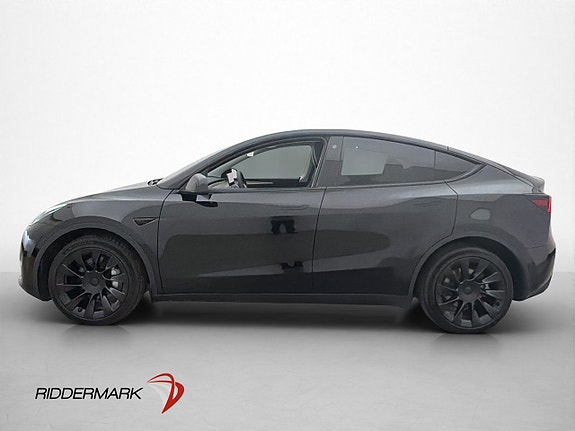 Tesla Model Y 5 of 30
