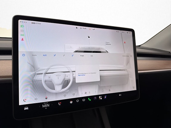 Tesla Model Y 20 of 30