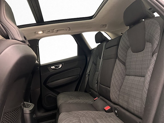 Volvo XC60 30 of 30