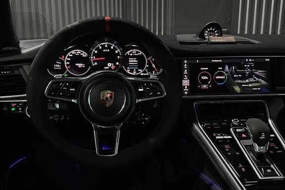 Porsche Panamera GTS 13 of 28