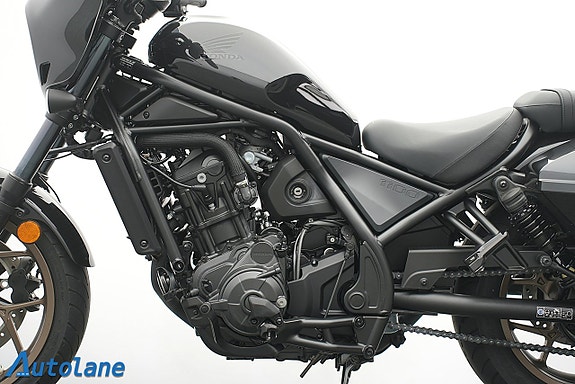 Honda Powersports CMX1100 REBEL "TOUR* Vance & Hines, batwing, väskor 14 of 26