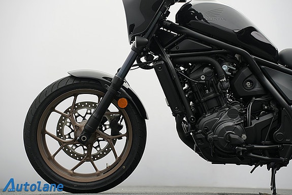 Honda Powersports CMX1100 REBEL "TOUR* Vance & Hines, batwing, väskor 13 of 26