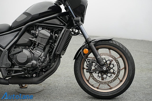 Honda Powersports CMX1100 REBEL "TOUR* Vance & Hines, batwing, väskor 12 of 26