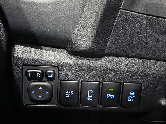Toyota Auris 26 of 27