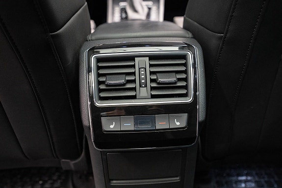 Skoda Superb 22 of 28