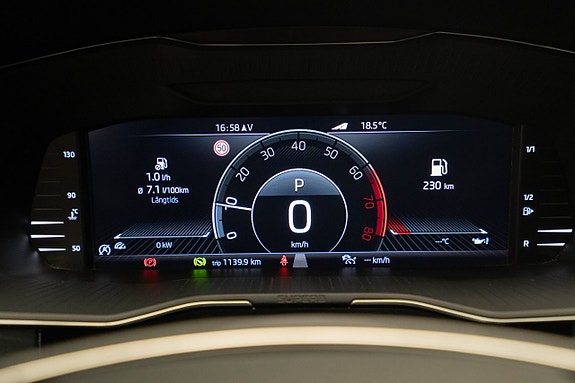 Skoda Superb 15 of 28