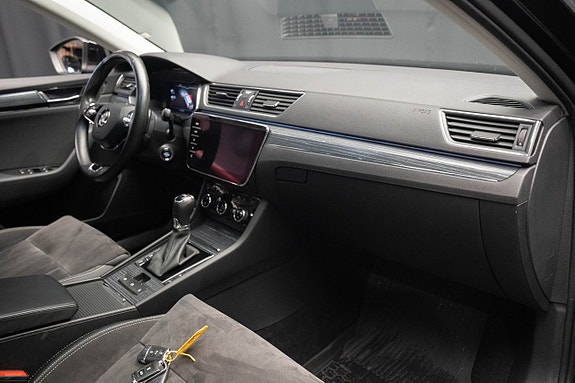 Skoda Superb 18 of 28