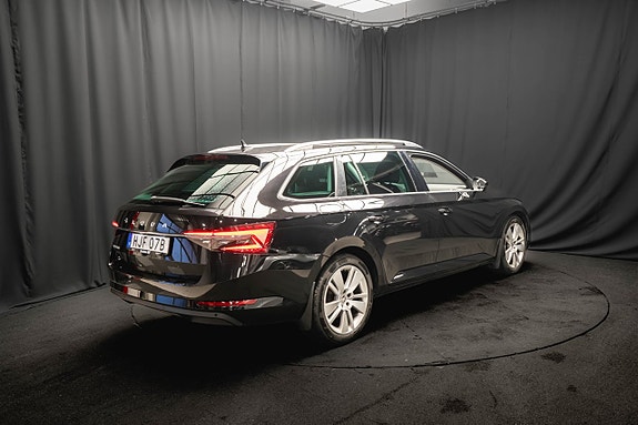 Skoda Superb 6 of 28