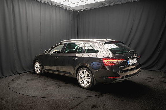 Skoda Superb 8 of 28