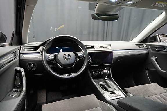 Skoda Superb 12 of 28