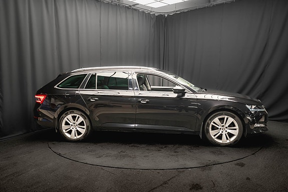 Skoda Superb 5 of 28